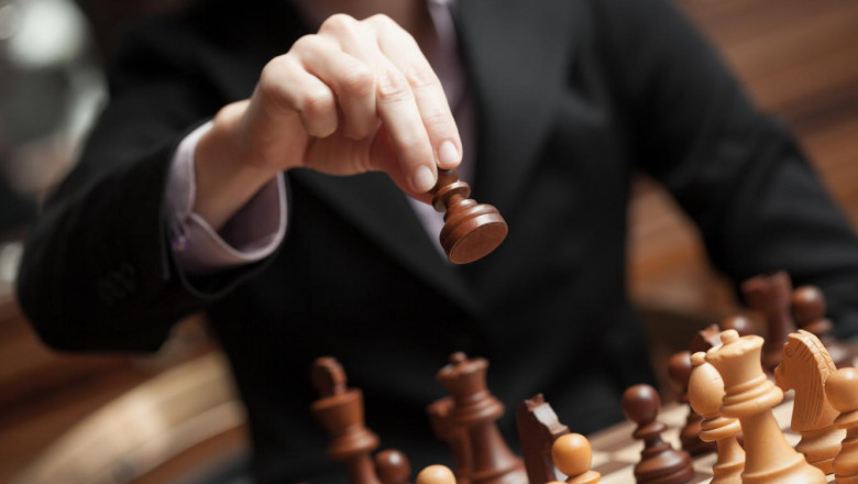 Ready for Challenging Moves? Explore Advanced Chess Lessons from an Online Chess Tutor!