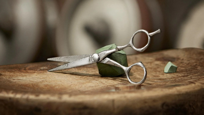 Understanding the Different Blade Types in Hair Cutting Shears