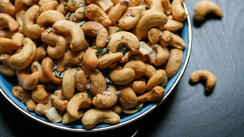 Imported vs. Local Nuts: Which Offers Better Value in Pakistan?