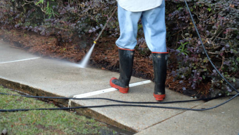 The Benefits of Hiring a Professional Pressure Washing Company for Your Property