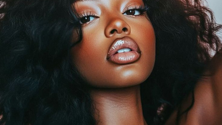 Can You Pull Off Kinky Curly Hair Extensions? Here’s What You Need to Know!