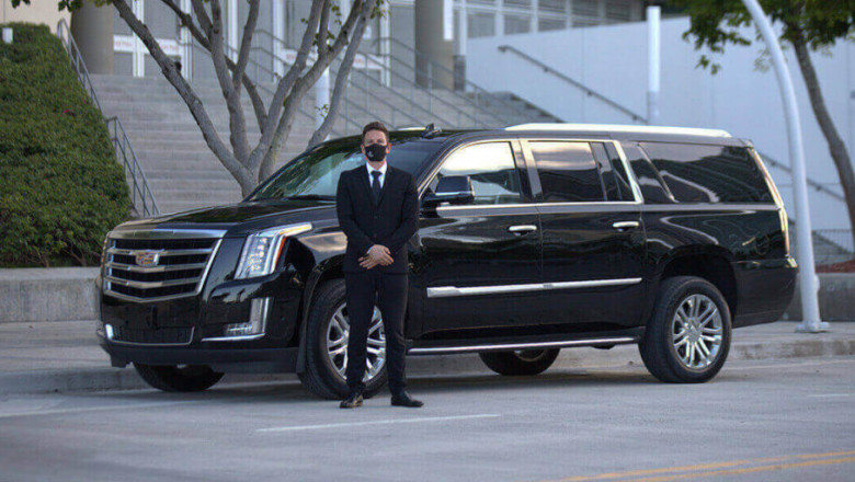 Elite Travel with the Best Luxury Chauffeur Service in CT | Famous Drive