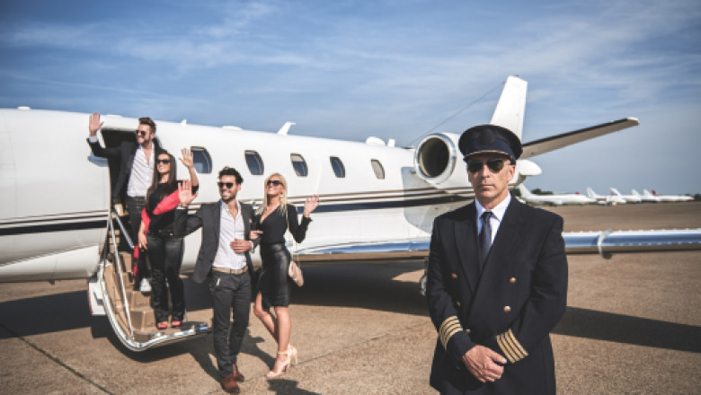 NYC Luxury Chauffeur Service | Ride in Style with Famous Drive