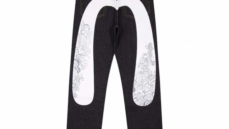 Evisu Jeans: Materials That Feel as Good as They Look