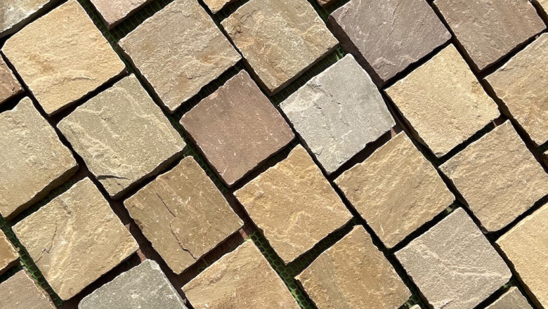Cobblestones vs. Concrete: Which is Better for Your Driveway?