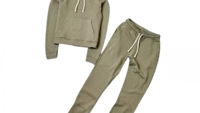 Why Syna World Tracksuits Are Taking Over Urban Fashion