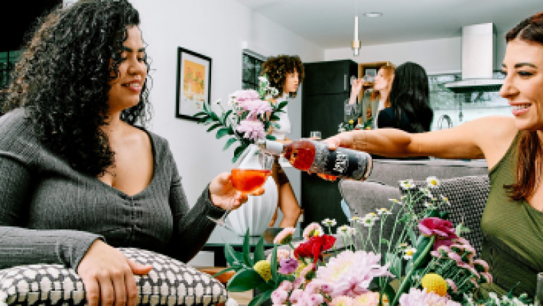 Mom Juice Rosé Wine – California's Semi-Sweet Delight