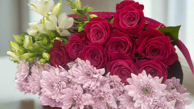 Gifting with Grace: How to Choose the Right Flowers