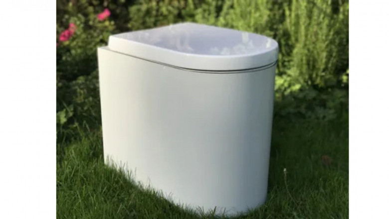 Smarter Sanitation for Modern Nomads - A Cleaner, Easier Alternative to Composting Toilets
