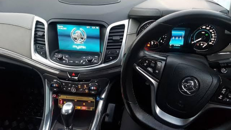 Experience Smooth and Safe Airport Travel with 13 Taxi Melbourne
