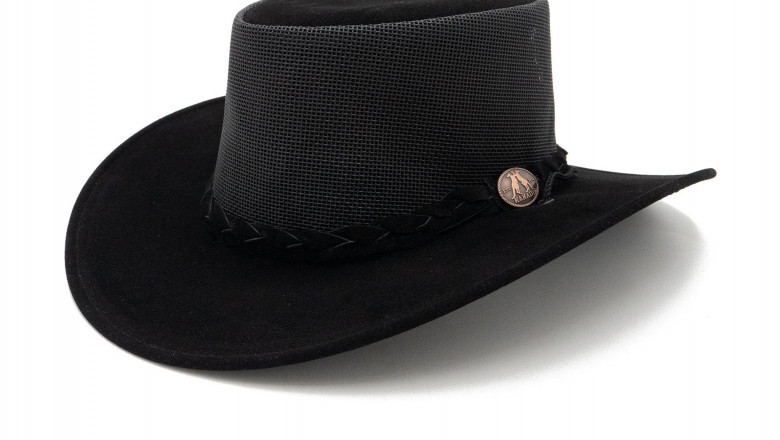 Your Summer Essential: The Versatile Shapeable Sun Hat