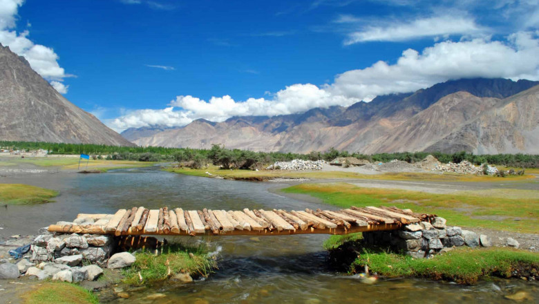 Nubra Valley Temperature: Complete Weather Guide for Travelers