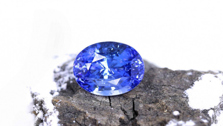 Blue Sapphire – Navratan Gemstone