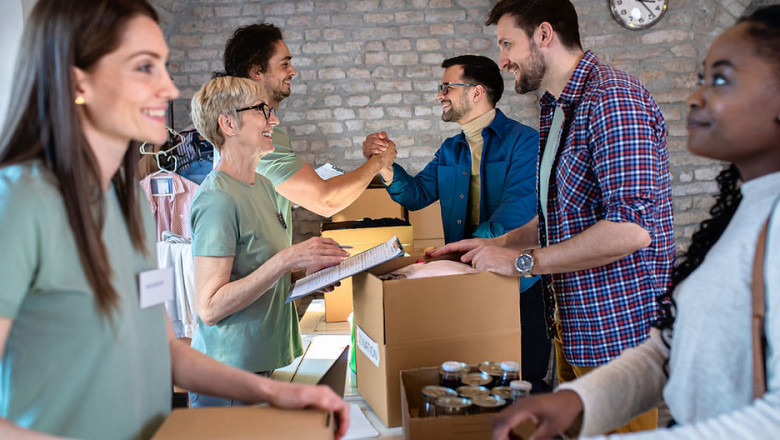 Volunteers as Lifelines: Supporting Vulnerable Groups Through Dedicated Time and Care