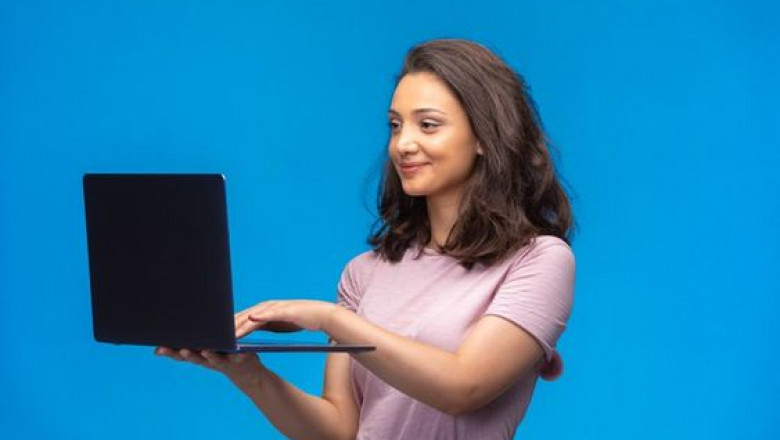 Know How Students Can Save Money with Laptop Rentals?