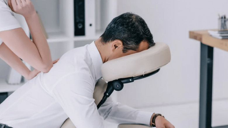 Top 5 Reasons to Offer Corporate Chair Massage in Your Office