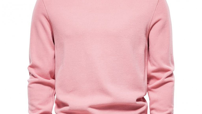 How to Style a Sweatshirt for Every Season