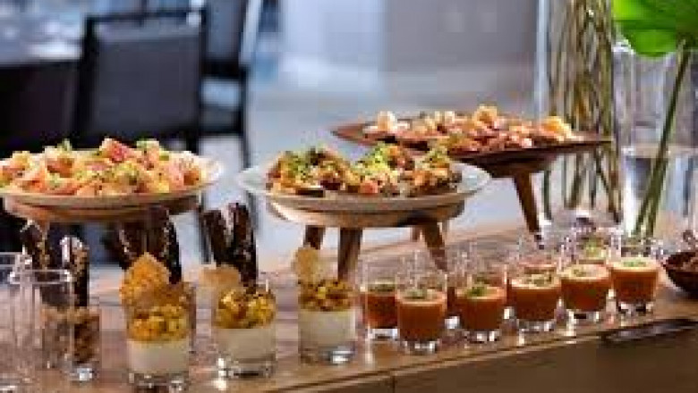 Elevate Your Business Meetings with Indulge Caterers' Lunch Catering