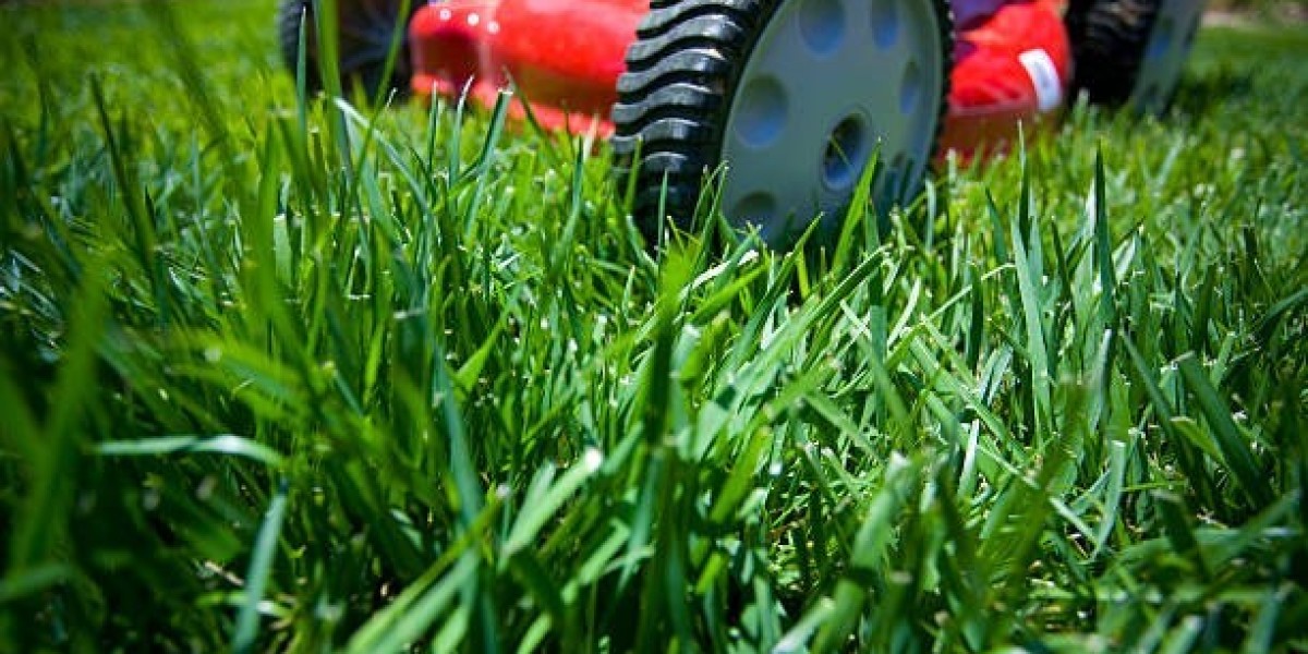 How to Reduce Labor Costs and Maximize Efficiency with Commercial Remote Control Lawn Mowers