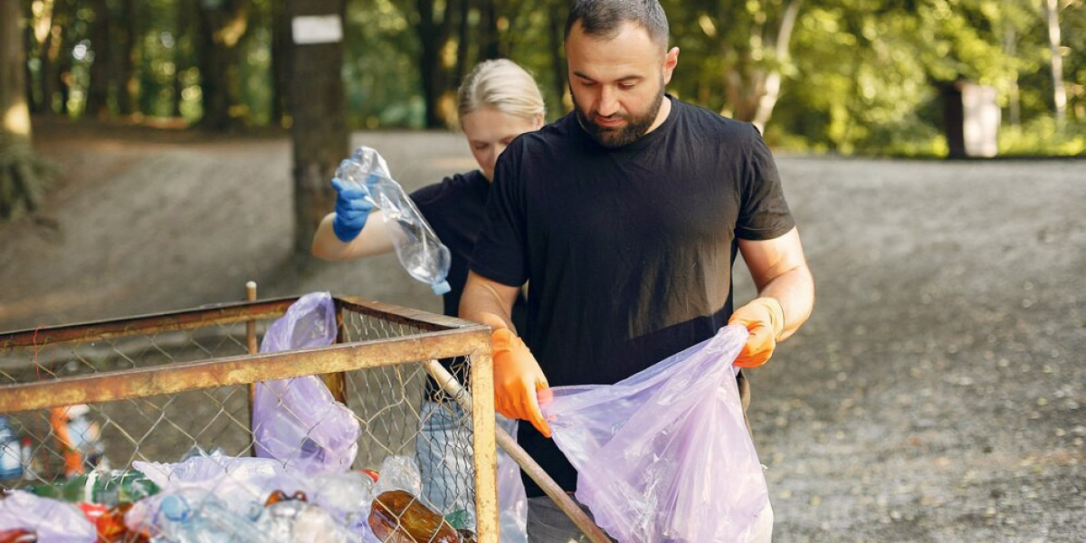 Top Benefits of Choosing an Efficient Garbage Pickup Service for Your Home