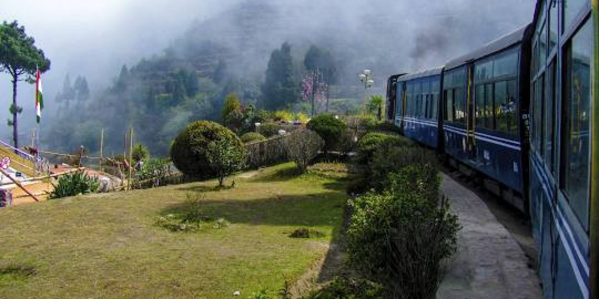 The Ultimate Travel Guide: Mumbai to Darjeeling Experience