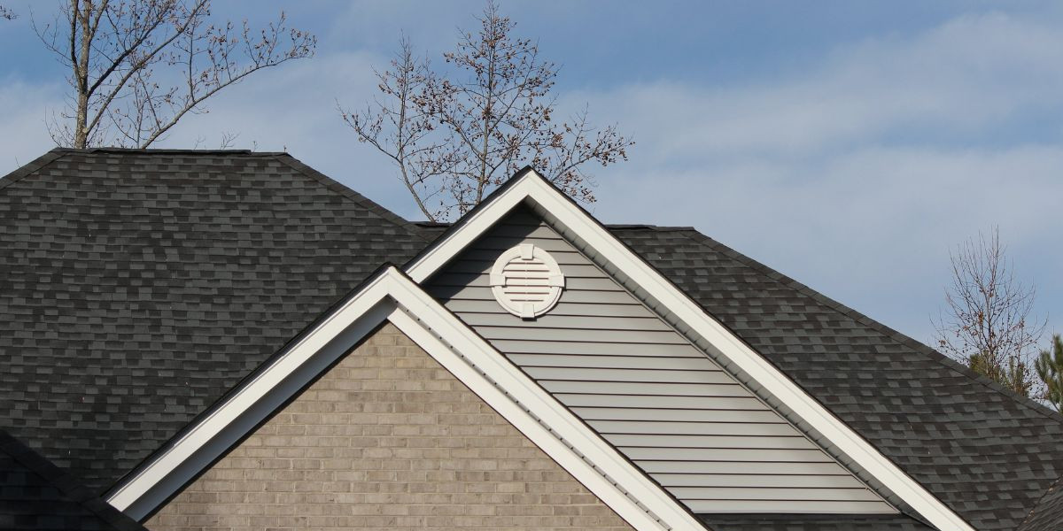 A Closer Look at the Expertise of Roofing Specialists in Houston