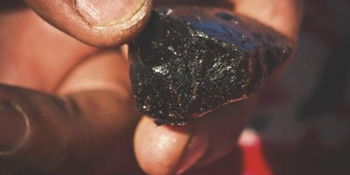 Shilajit for Women: Supporting Energy, Hormonal Balance, and Vitality