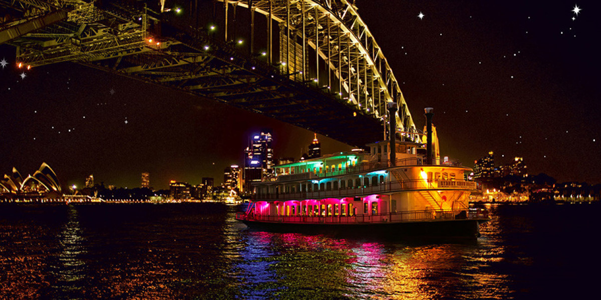 Sailing Solo? Here’s Why a Cabaret Dinner Cruise Is Your Perfect Night Out!