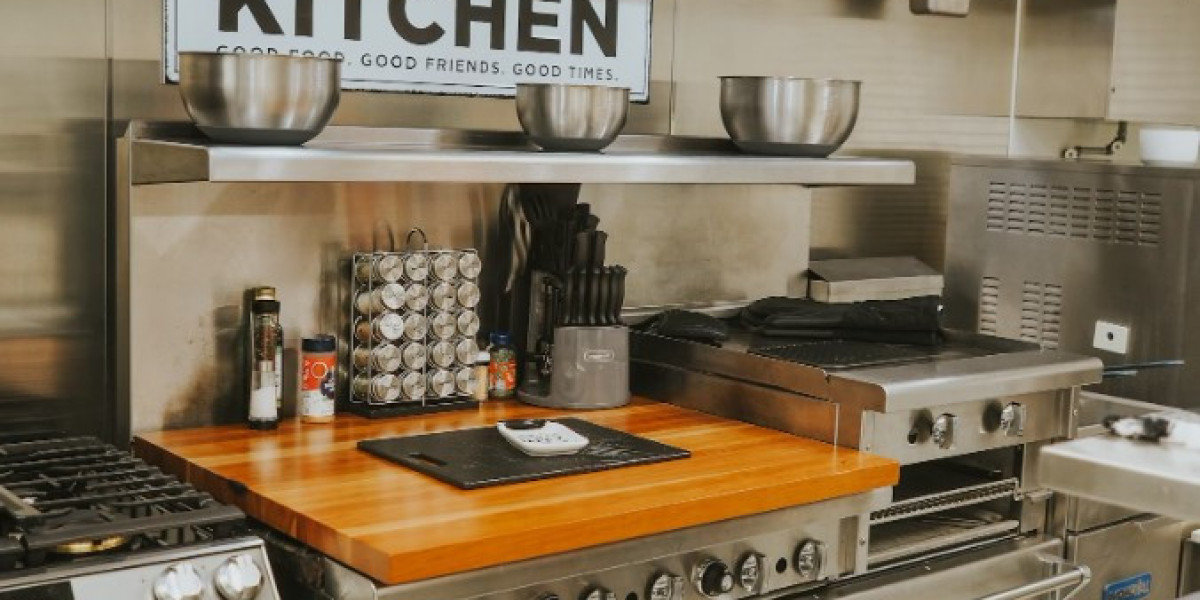 Kitchen Mart: Superior Materials and Craftsmanship in Sacramento Custom Cabinets