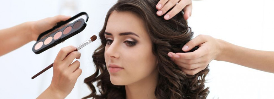 Helia Tavakoli Beauty Cover Image