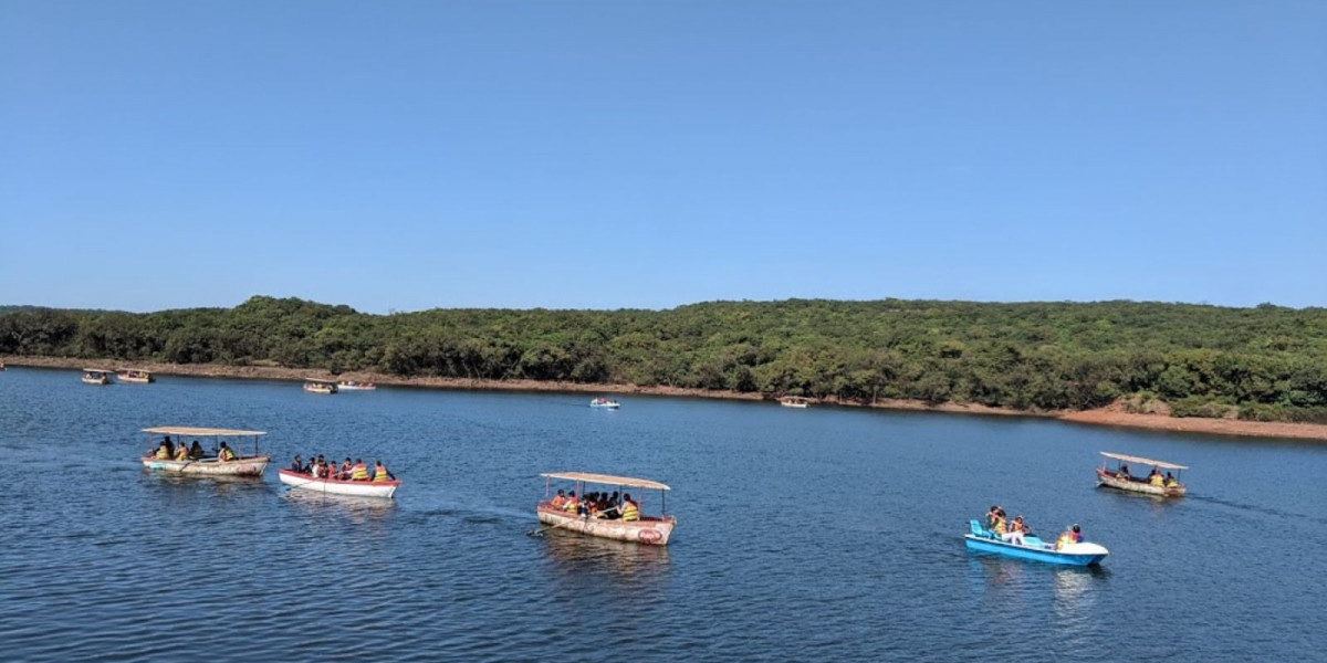 xplore the Scenic Beauty of Venna Lake in Mahabaleshwar