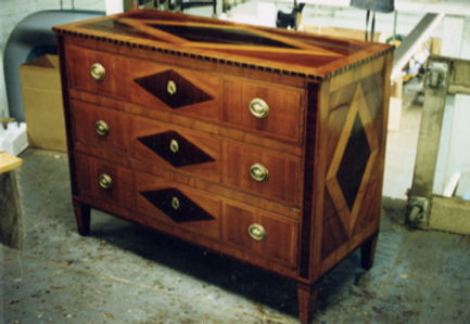 Expert Furniture Repair Near Me and Antique Restoration NYC – Double Queue Restoration