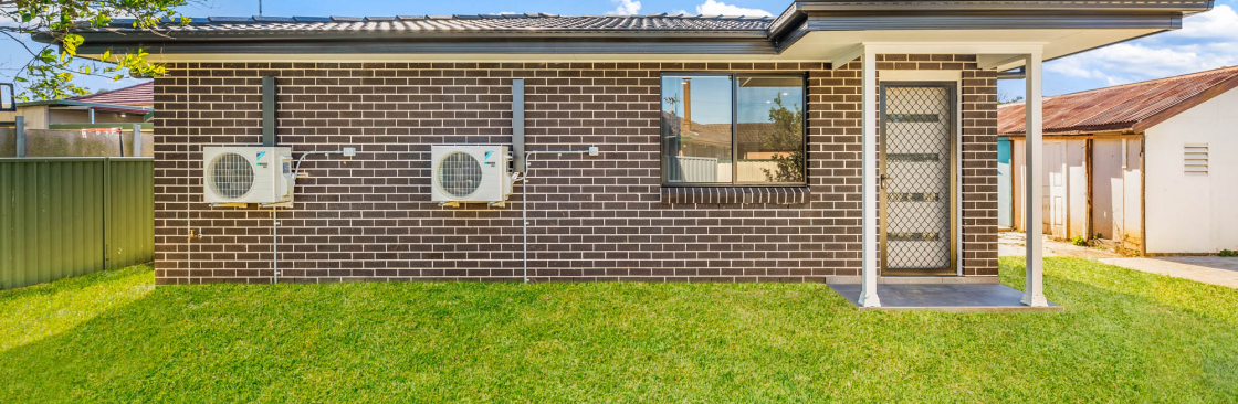 5 Star Granny Flats Cover Image